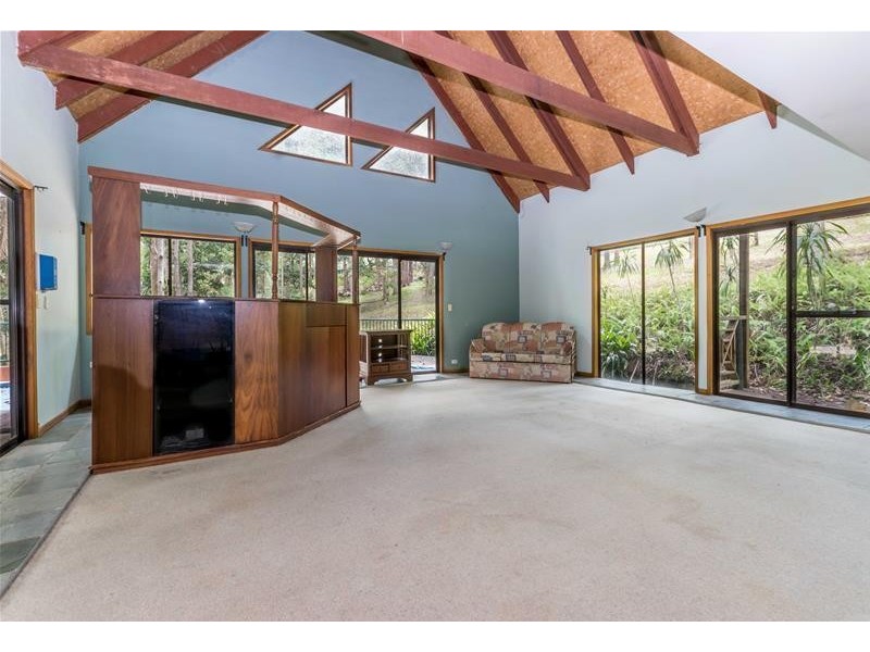 1 Tyalla Court, Tallebudgera QLD 4228