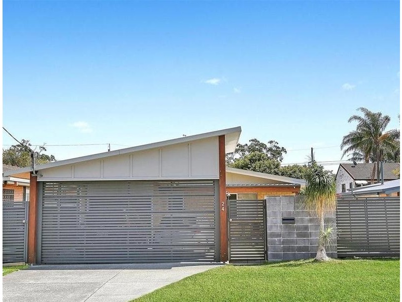 24 Leyte Avenue, Palm Beach QLD 4221