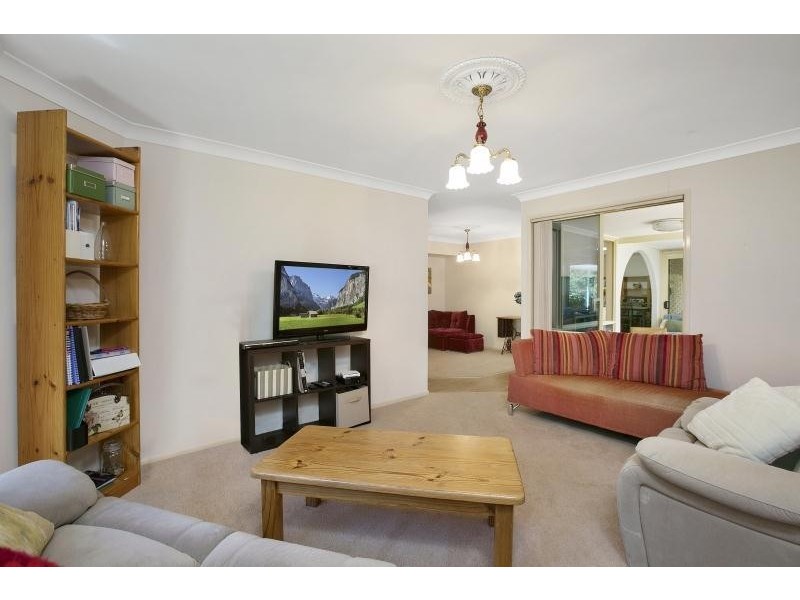 29 Banksiadale Close, Elanora QLD 4221