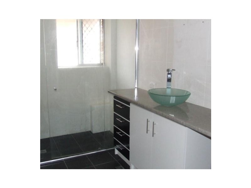 3/2 Twentysixth Avenue, Palm Beach QLD 4221