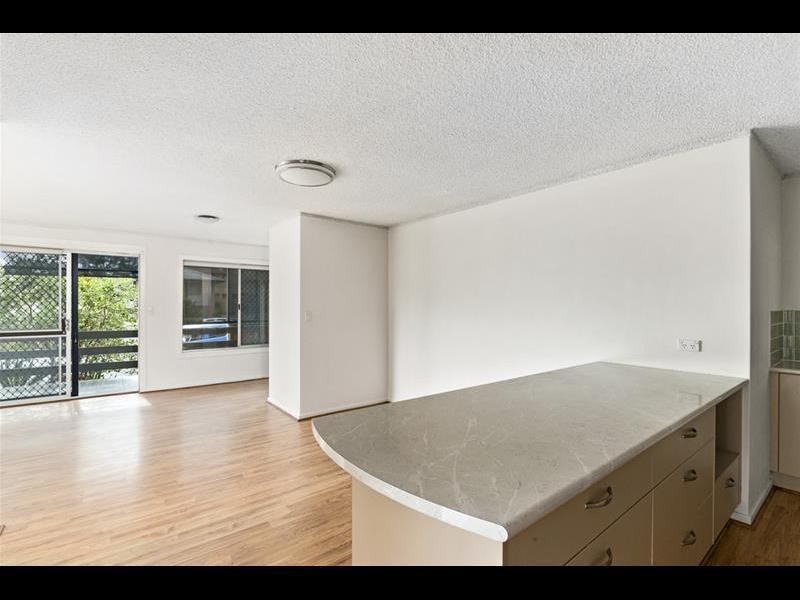 3/2 Twentysixth Avenue, Palm Beach QLD 4221