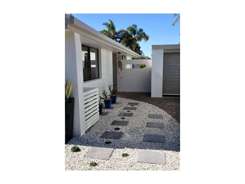 18 Ware Drive, Currumbin Waters QLD 4223