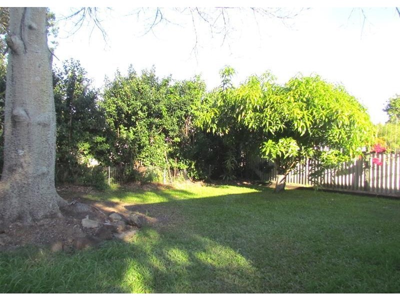 2/61 Laguna Avenue, Palm Beach QLD 4221