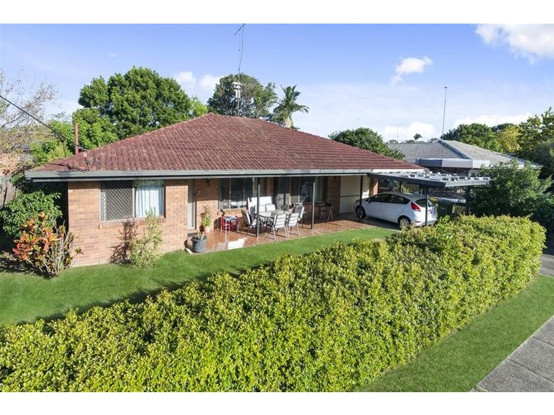 44 Fifth Avenue, Palm Beach QLD 4221