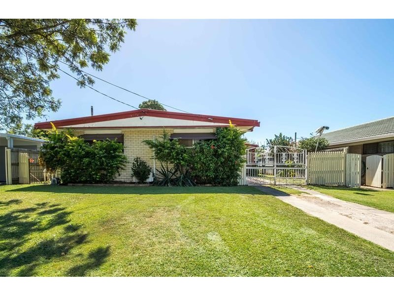 47 Clam Street, Runaway Bay QLD 4216
