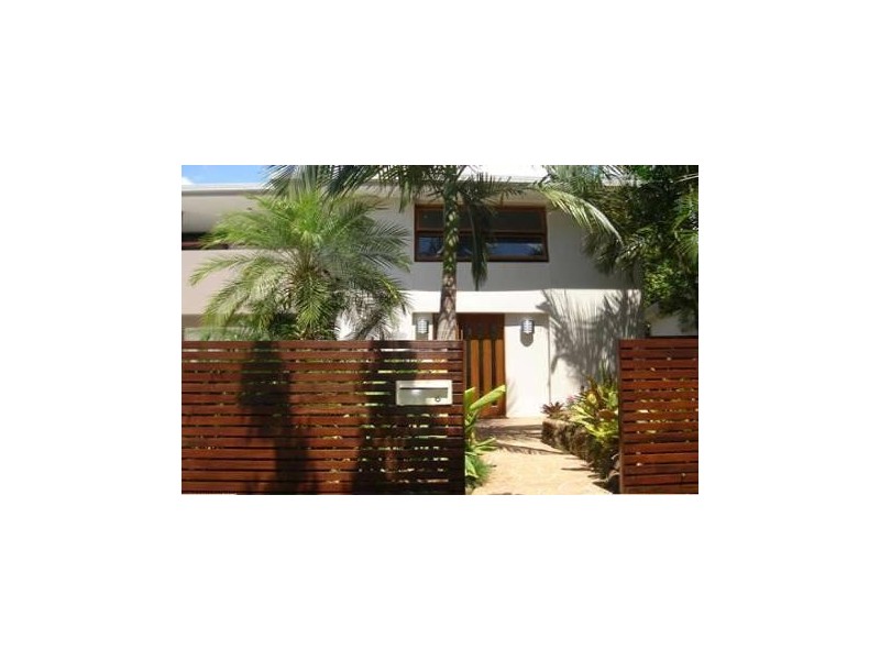 6 Amboina Avenue, Palm Beach QLD 4221