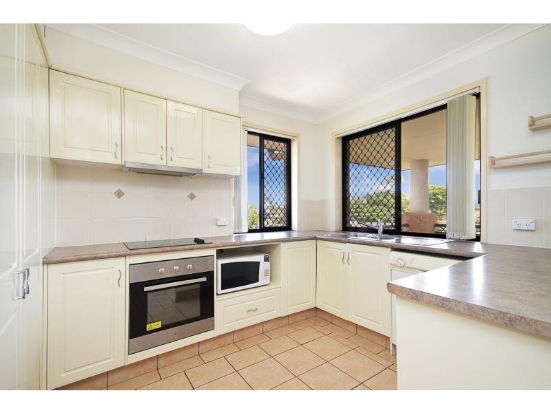 10/5 Tarni Avenue, Palm Beach QLD 4221