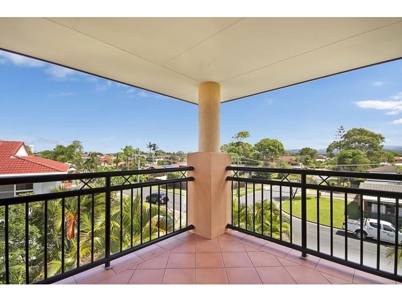10/5 Tarni Avenue, Palm Beach QLD 4221