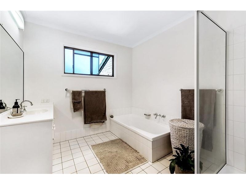 5/71 Mitchell  Avenue, Currumbin QLD 4223