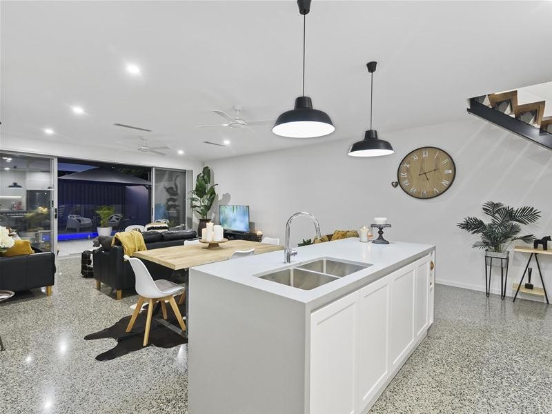 23 Nineteenth Avenue, Palm Beach QLD 4221