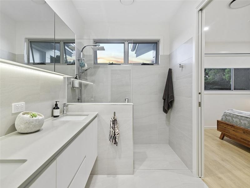 23 Nineteenth Avenue, Palm Beach QLD 4221