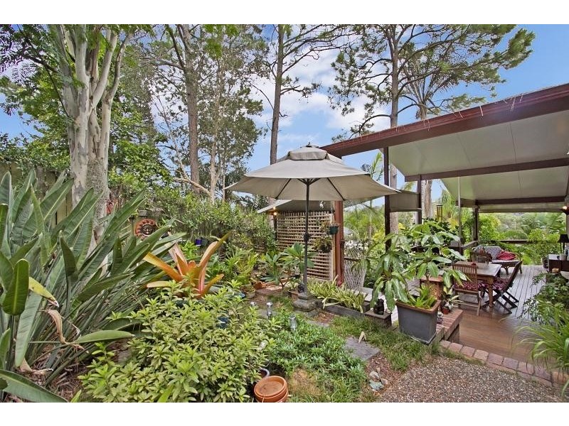 3 Esperance Close, Elanora QLD 4221