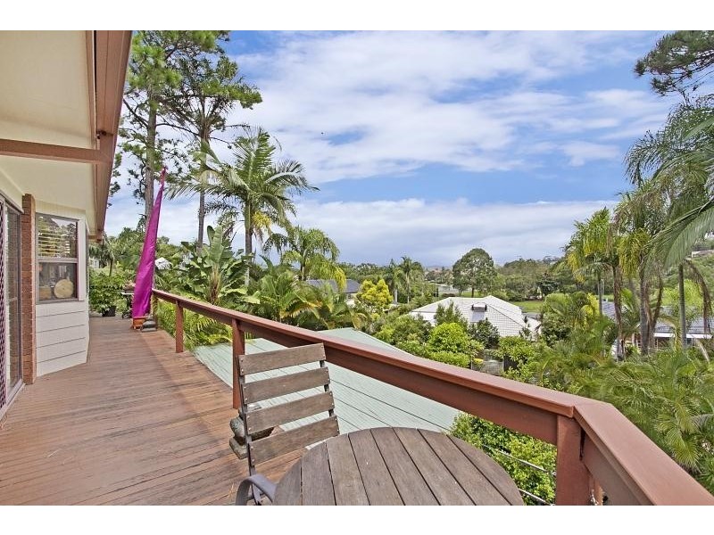 3 Esperance Close, Elanora QLD 4221