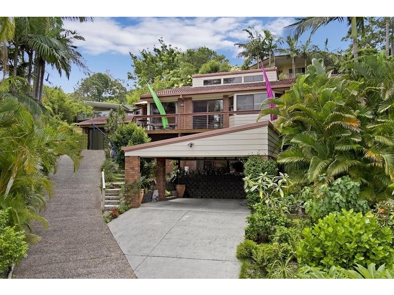 3 Esperance Close, Elanora QLD 4221