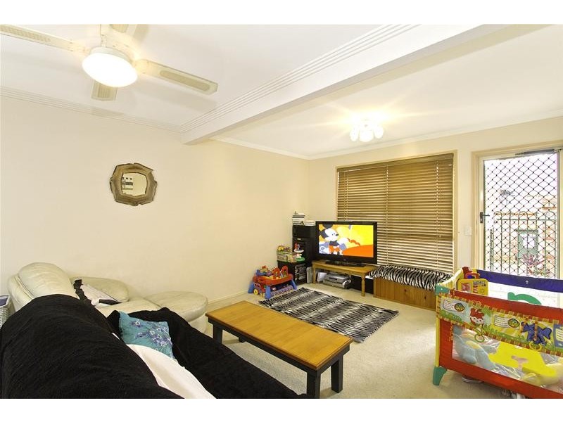 10/2-4 Gilchrist  Drive, Currumbin Waters QLD 4223