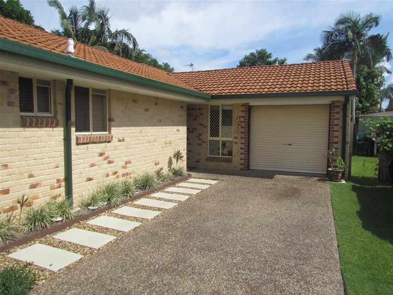 2/5 Cowal Court, Elanora QLD 4221