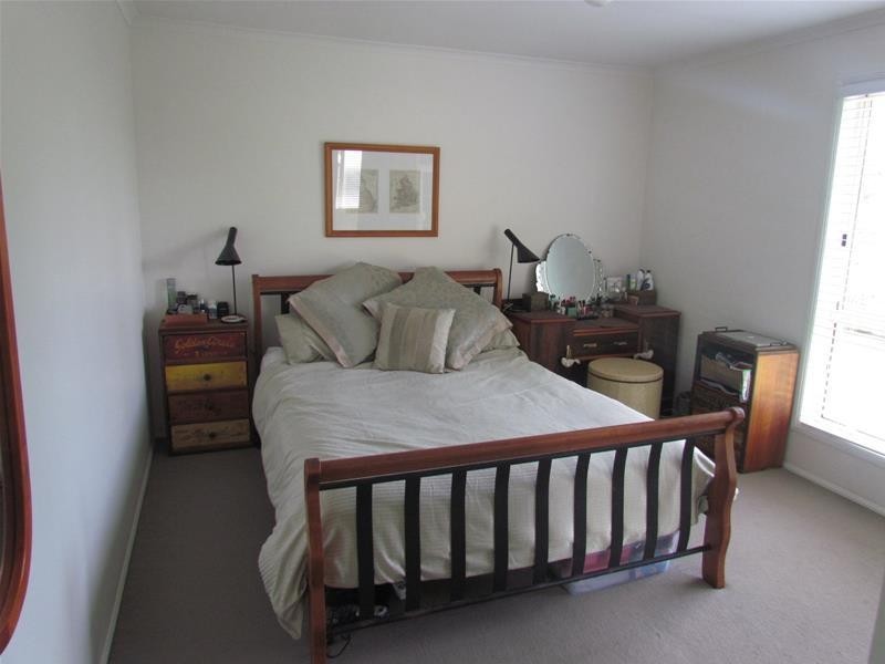 2/5 Cowal Court, Elanora QLD 4221