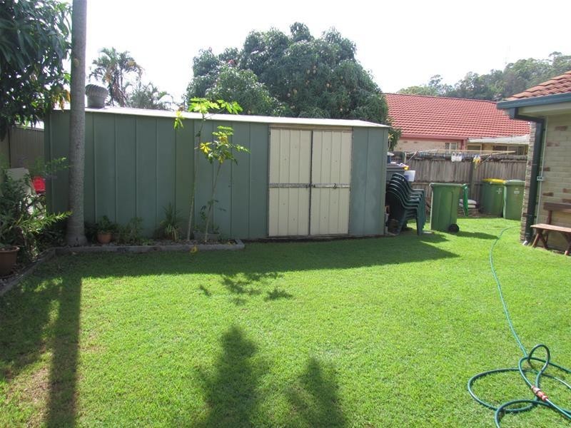 2/5 Cowal Court, Elanora QLD 4221