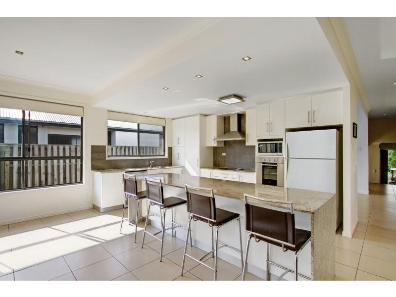 9 Learmonth Place, Reedy Creek QLD 4227