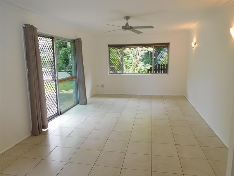 19 Cairns Avenue, Palm Beach QLD 4221