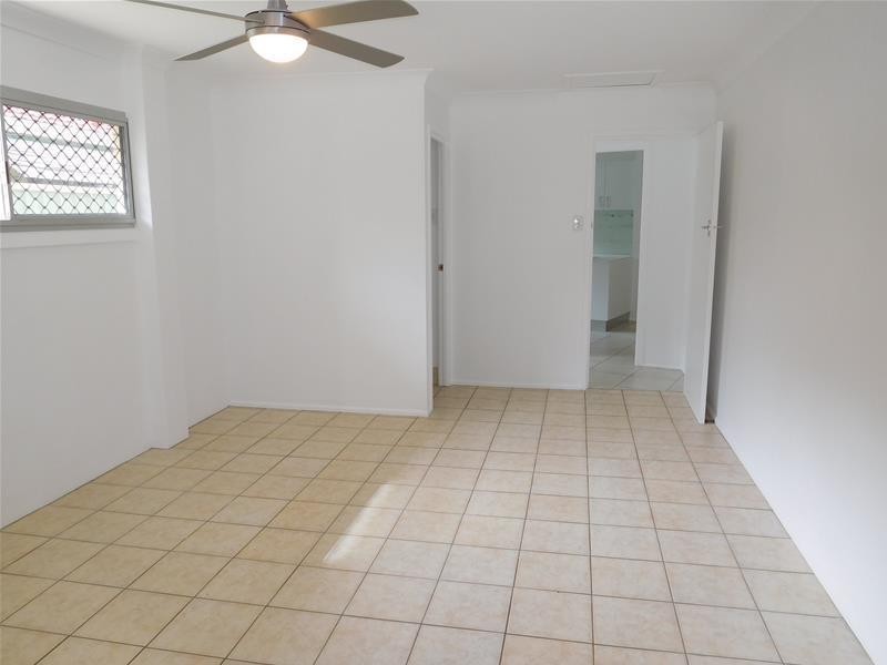 19 Cairns Avenue, Palm Beach QLD 4221