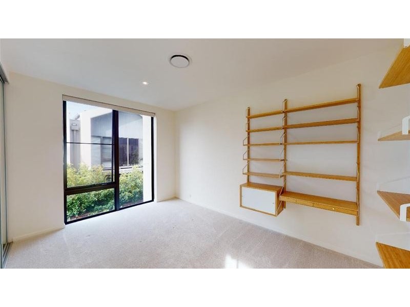 1/8 Magnoli Circuit, Palm Beach QLD 4221