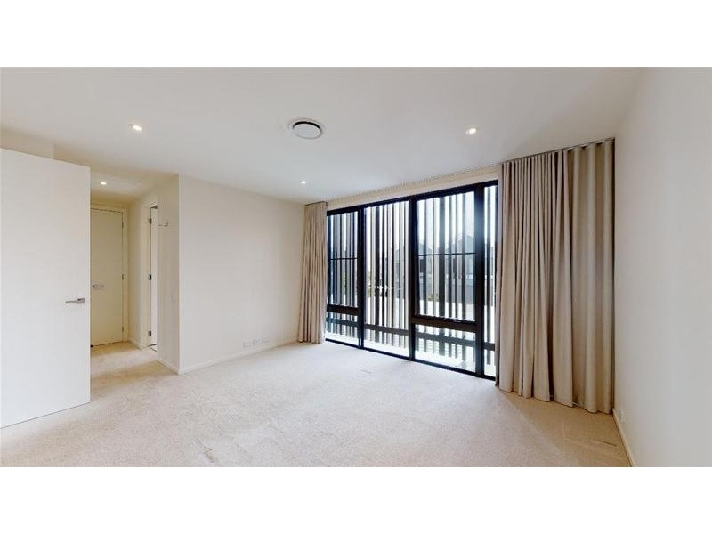 1/8 Magnoli Circuit, Palm Beach QLD 4221