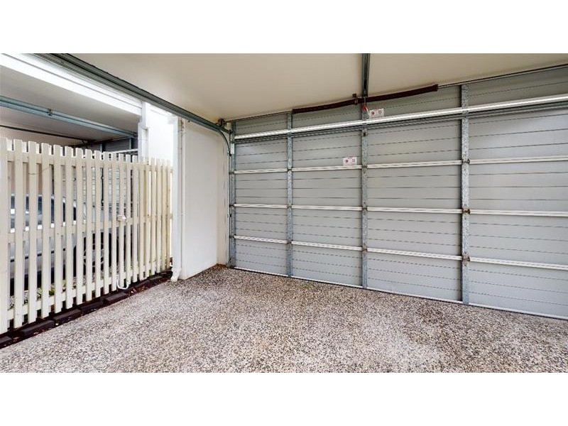 1/8 Magnoli Circuit, Palm Beach QLD 4221