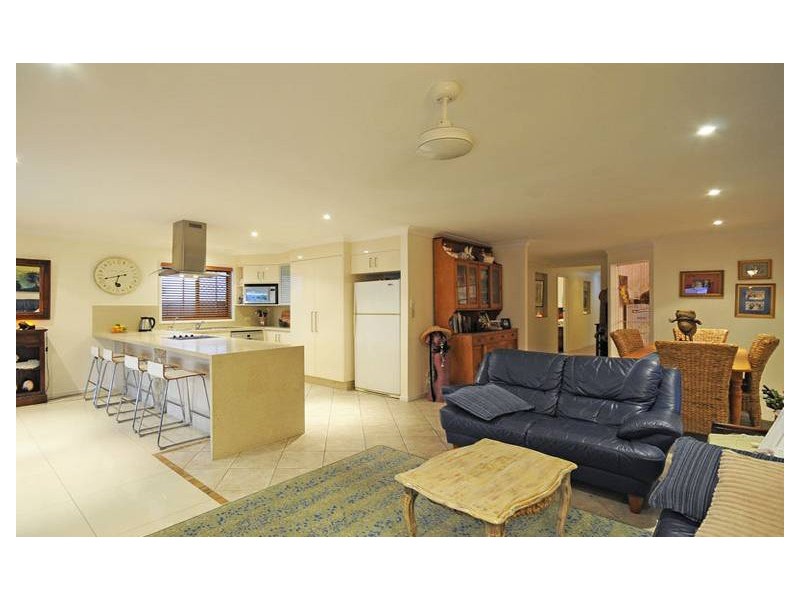 126 Cypress Terrace, Palm Beach QLD 4221