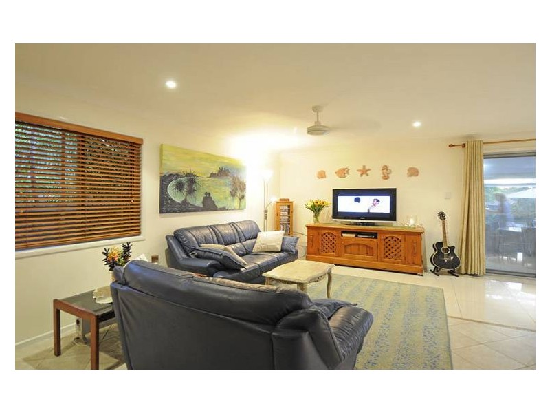 126 Cypress Terrace, Palm Beach QLD 4221