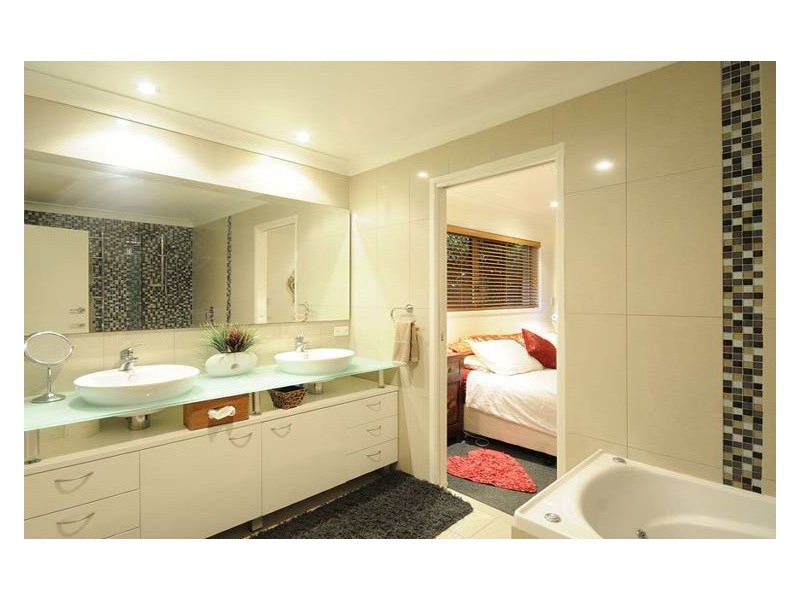 126 Cypress Terrace, Palm Beach QLD 4221