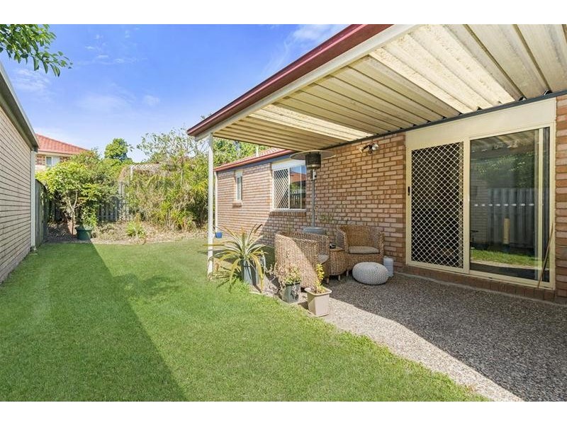 32 Tussock Crescent, Elanora QLD 4221