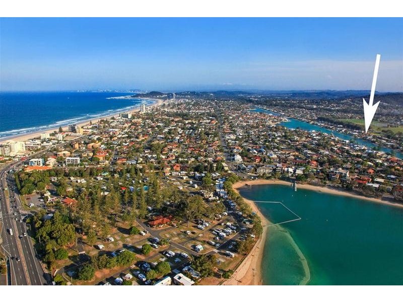 60 Mallawa  Drive, Palm Beach QLD 4221