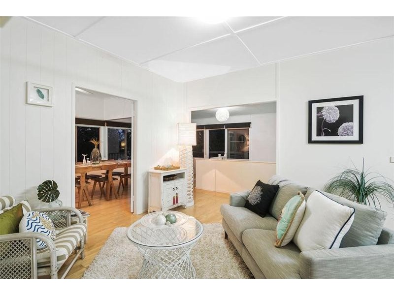 14 Duringan Street, Currumbin QLD 4223