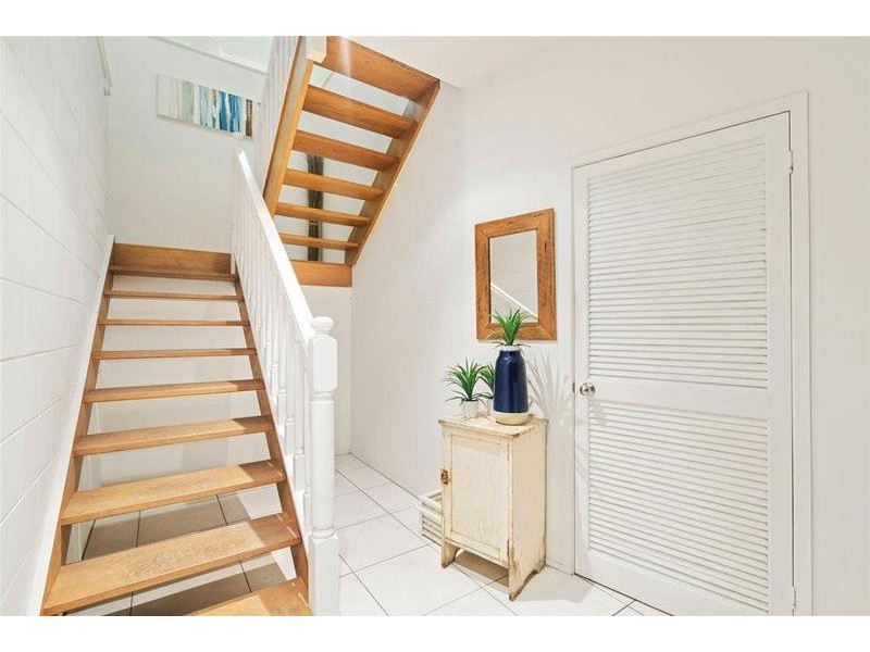 14 Duringan Street, Currumbin QLD 4223