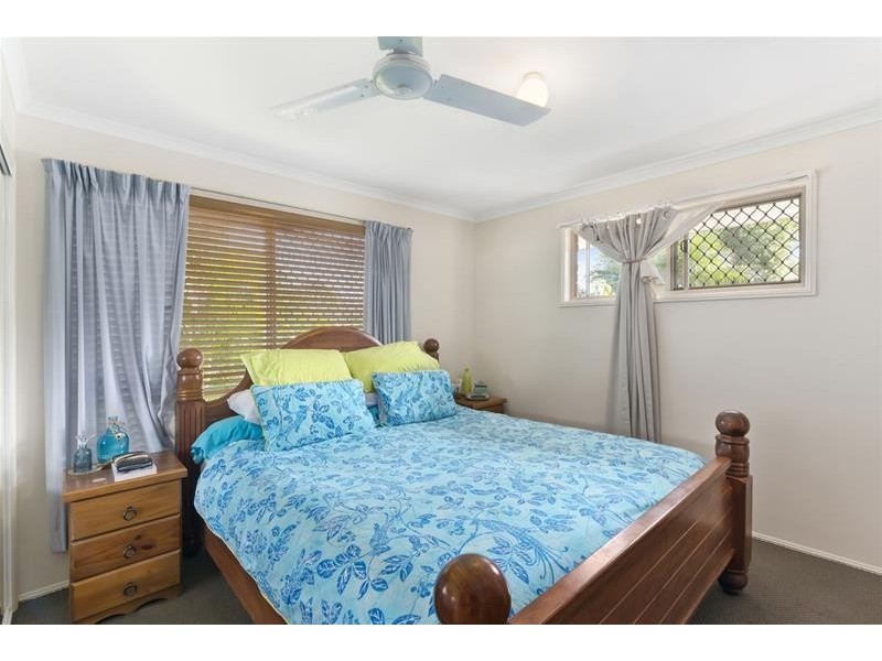 13 Daphne Court, Elanora QLD 4221