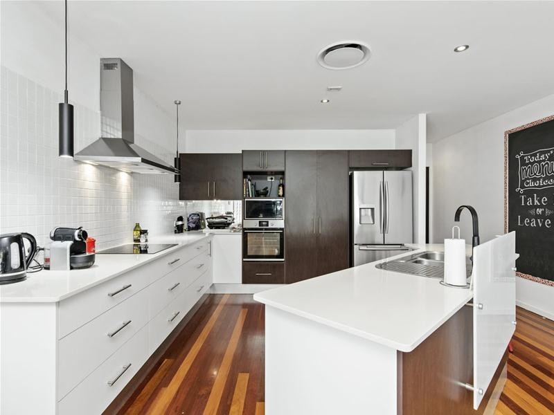 1/135 Laguna  Avenue, Palm Beach QLD 4221