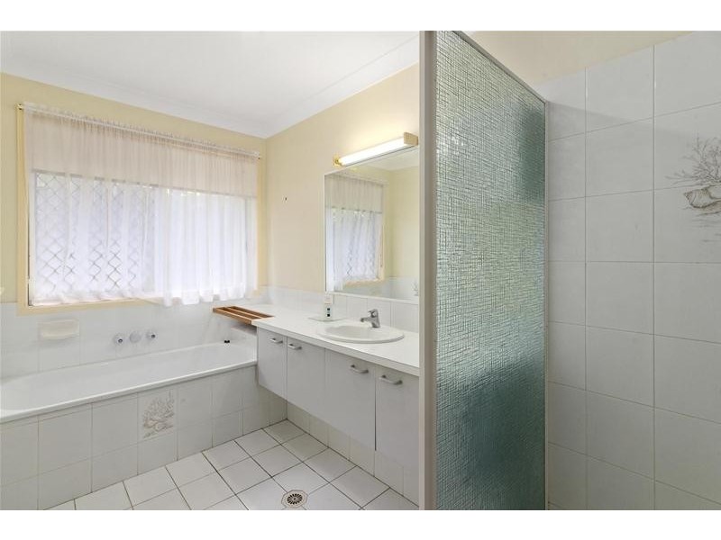 79 Murtha Drive, Elanora QLD 4221