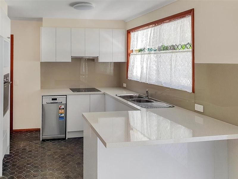 93 Mallawa  Drive, Palm Beach QLD 4221