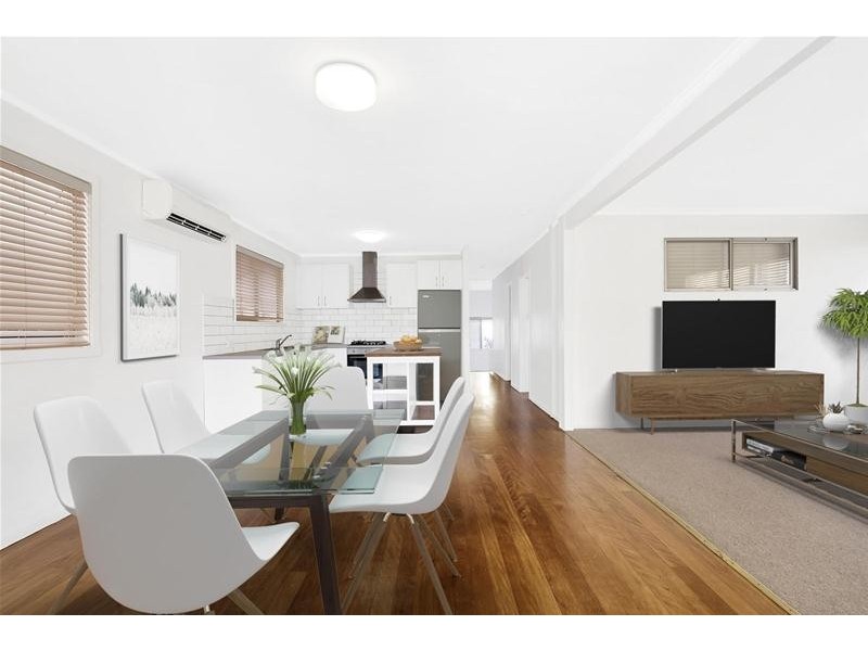 32 Sixth Avenue, Palm Beach QLD 4221