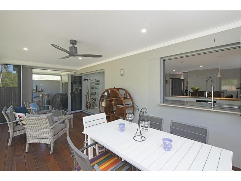 2/72 Third Avenue, Palm Beach QLD 4221