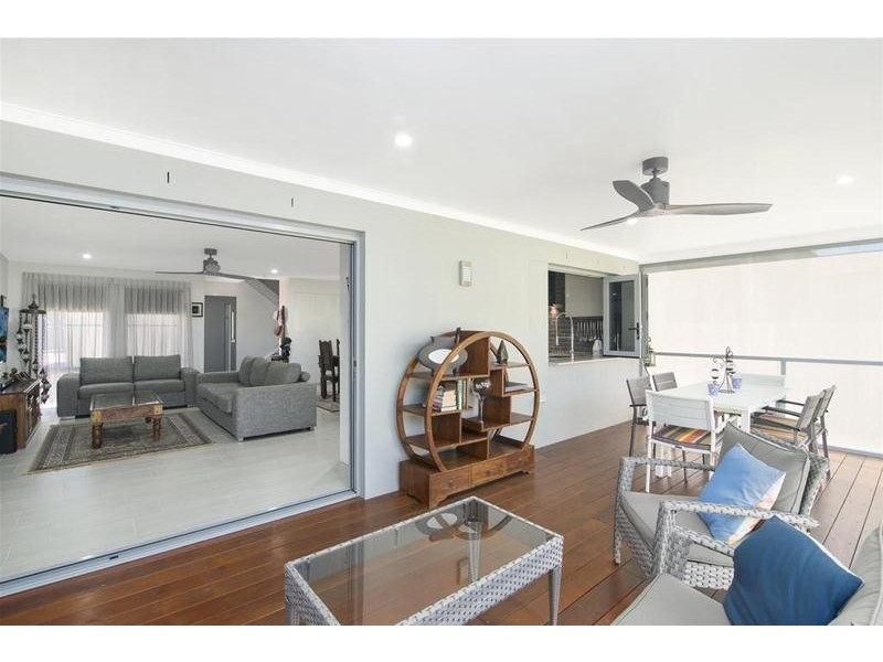 2/72 Third Avenue, Palm Beach QLD 4221