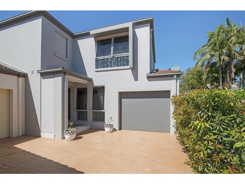 2/72 Third Avenue, Palm Beach QLD 4221