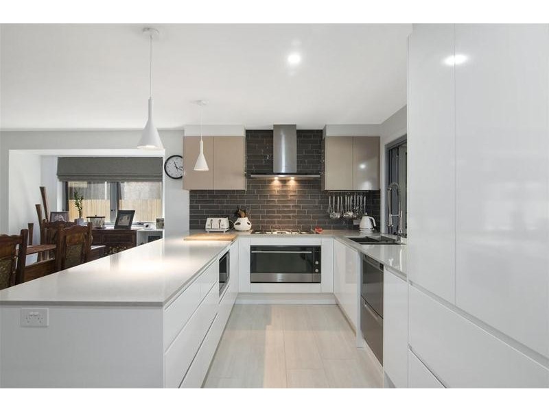 2/72 Third Avenue, Palm Beach QLD 4221