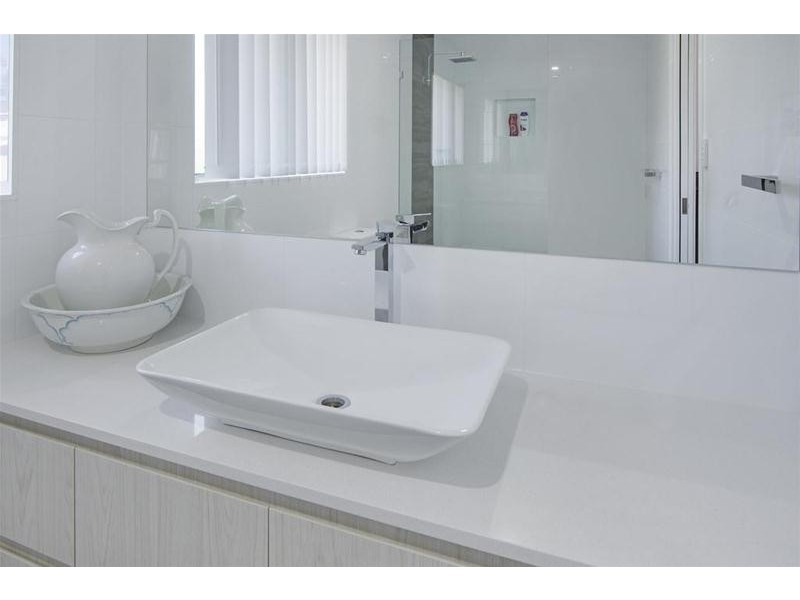 2/72 Third Avenue, Palm Beach QLD 4221