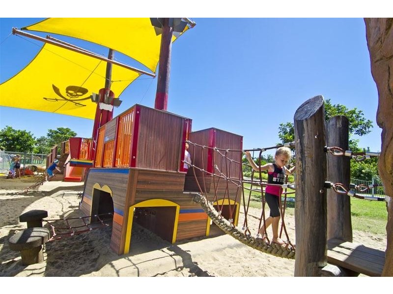 2/72 Third Avenue, Palm Beach QLD 4221