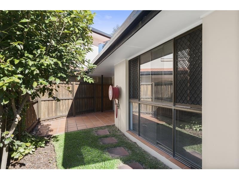 8/10 Twenty First Avenue, Palm Beach QLD 4221