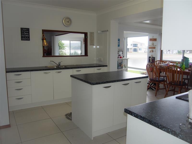 122 Mallawa Drive, Palm Beach QLD 4221