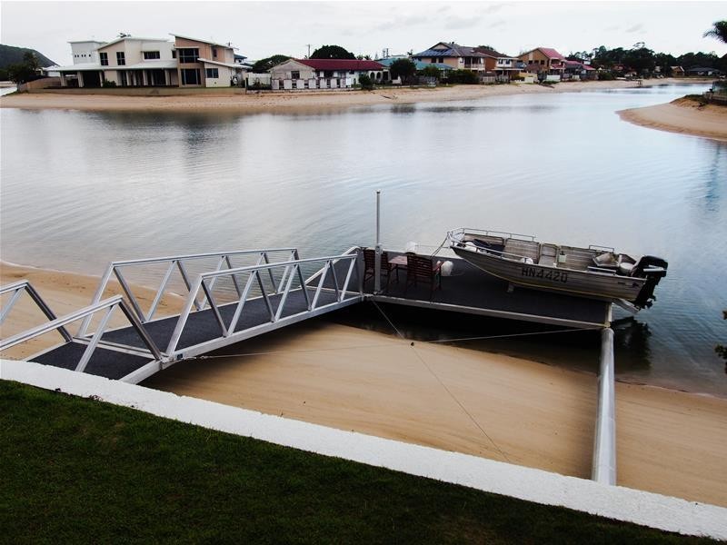 122 Mallawa Drive, Palm Beach QLD 4221