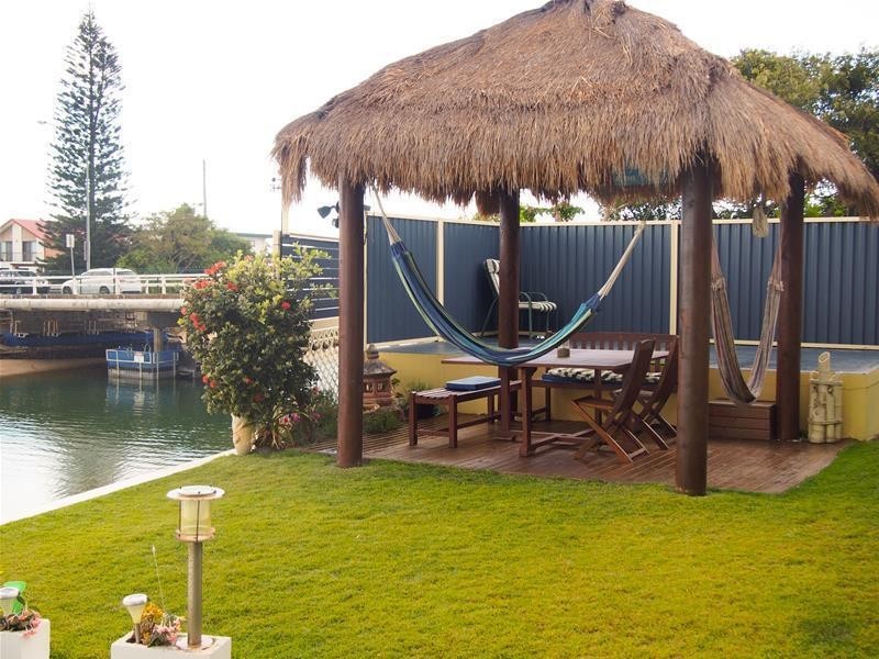 122 Mallawa Drive, Palm Beach QLD 4221